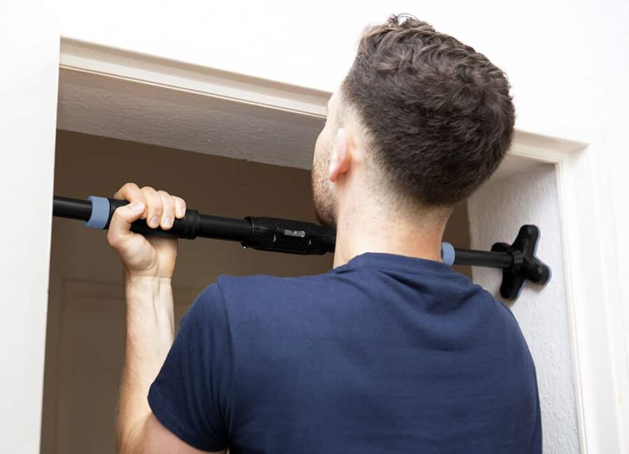 Adjustable Door Pull-Up Bar (L) (90 - 120cm) - Image 3