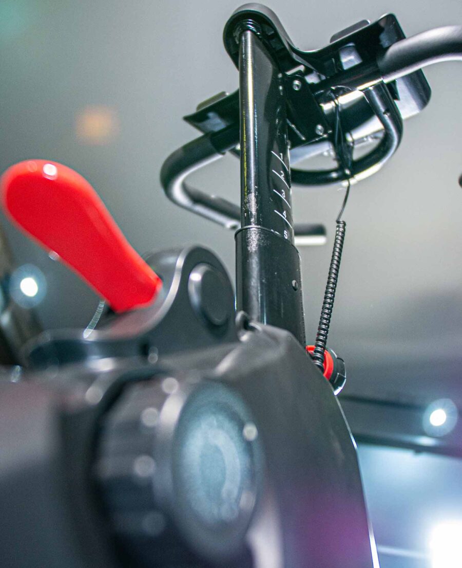Spin Bike M9800 - Image 3