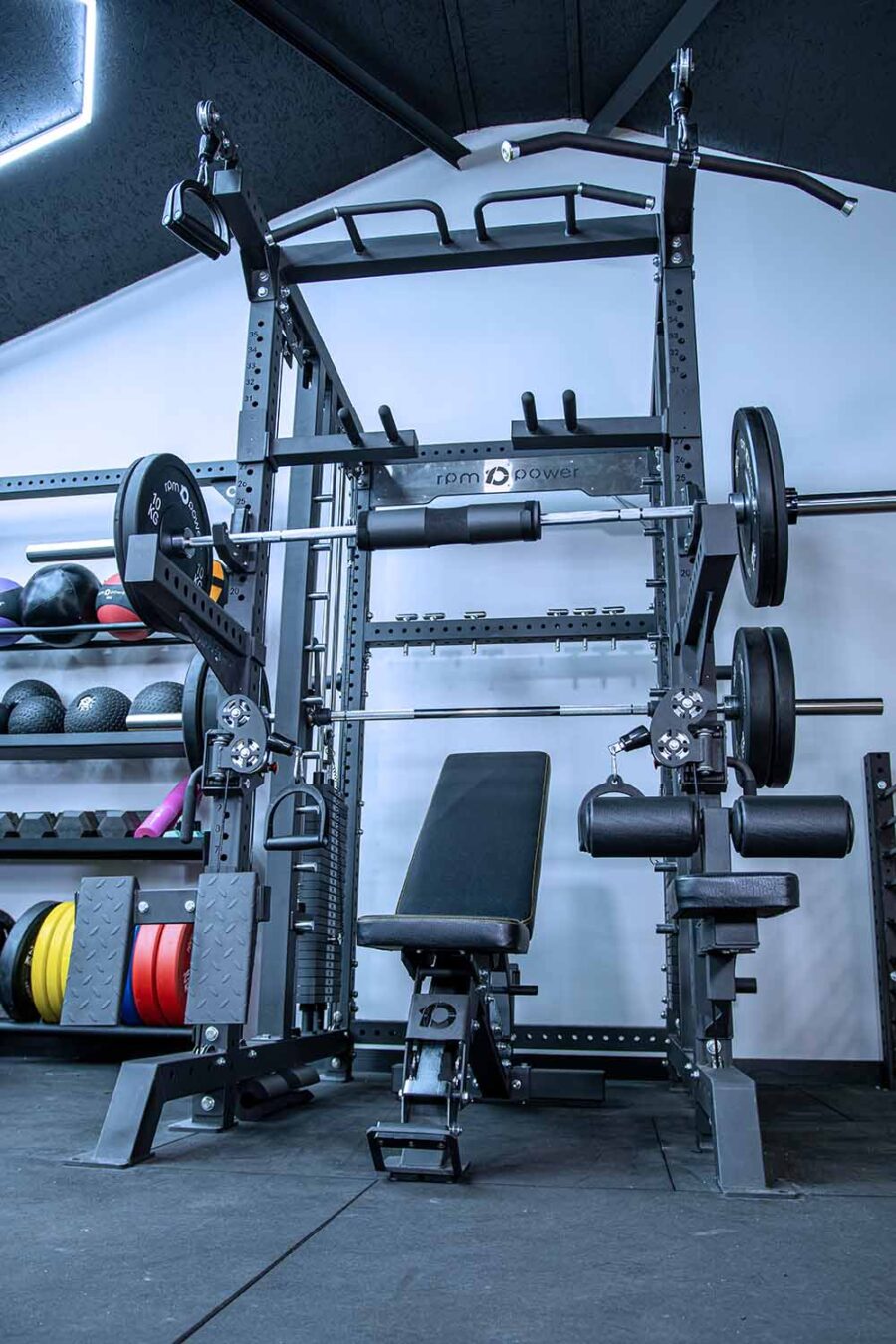 Tyr Multigym with Smith Rail, Cable Pulley Machine, Weight Bench and Olympic Barbell