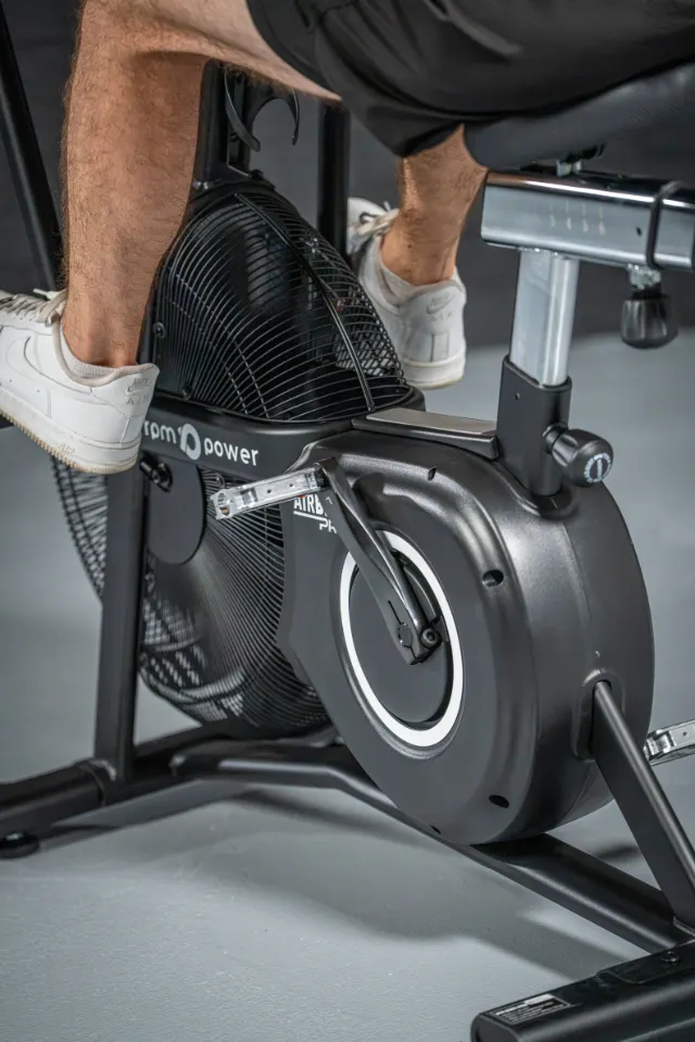 Pedals of Air bike Pro