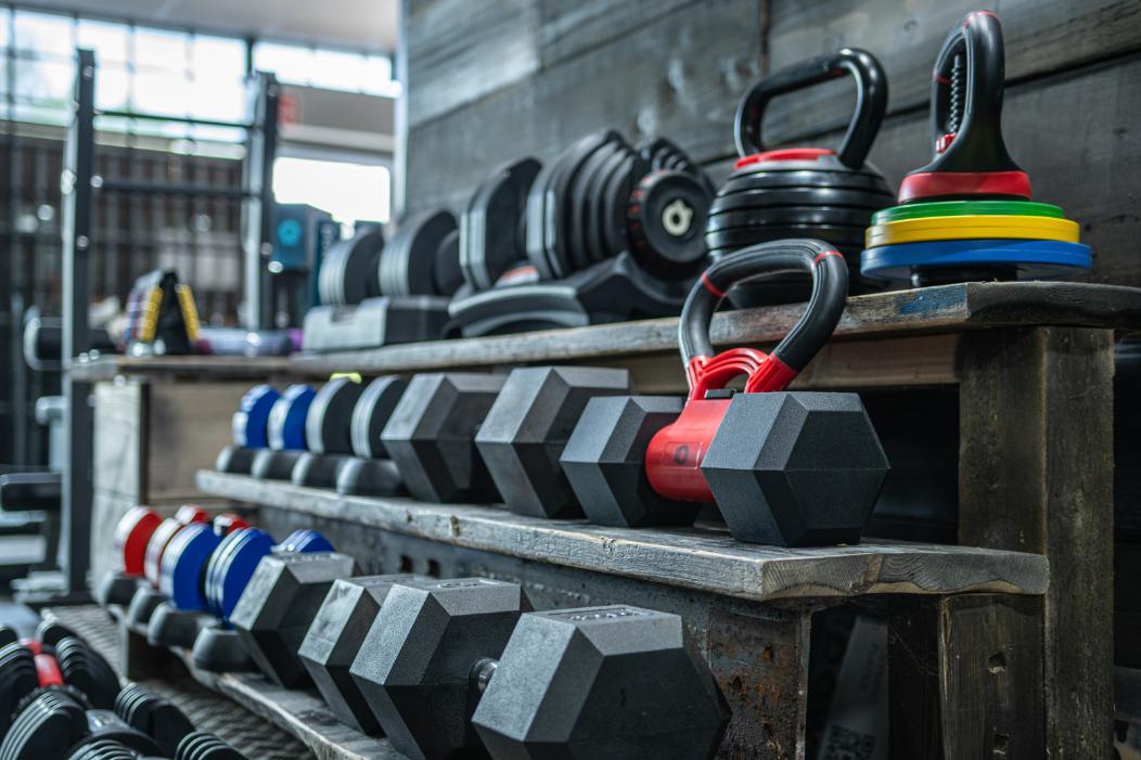 Dumbbells and kettlebells in the RPM Power store